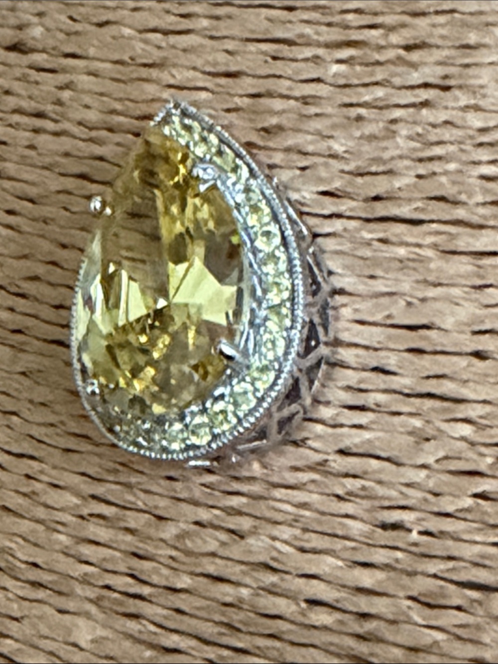 Citrine pendant large surrounded by citrine encased sterling silver latticed fr - Picture 7 of 13